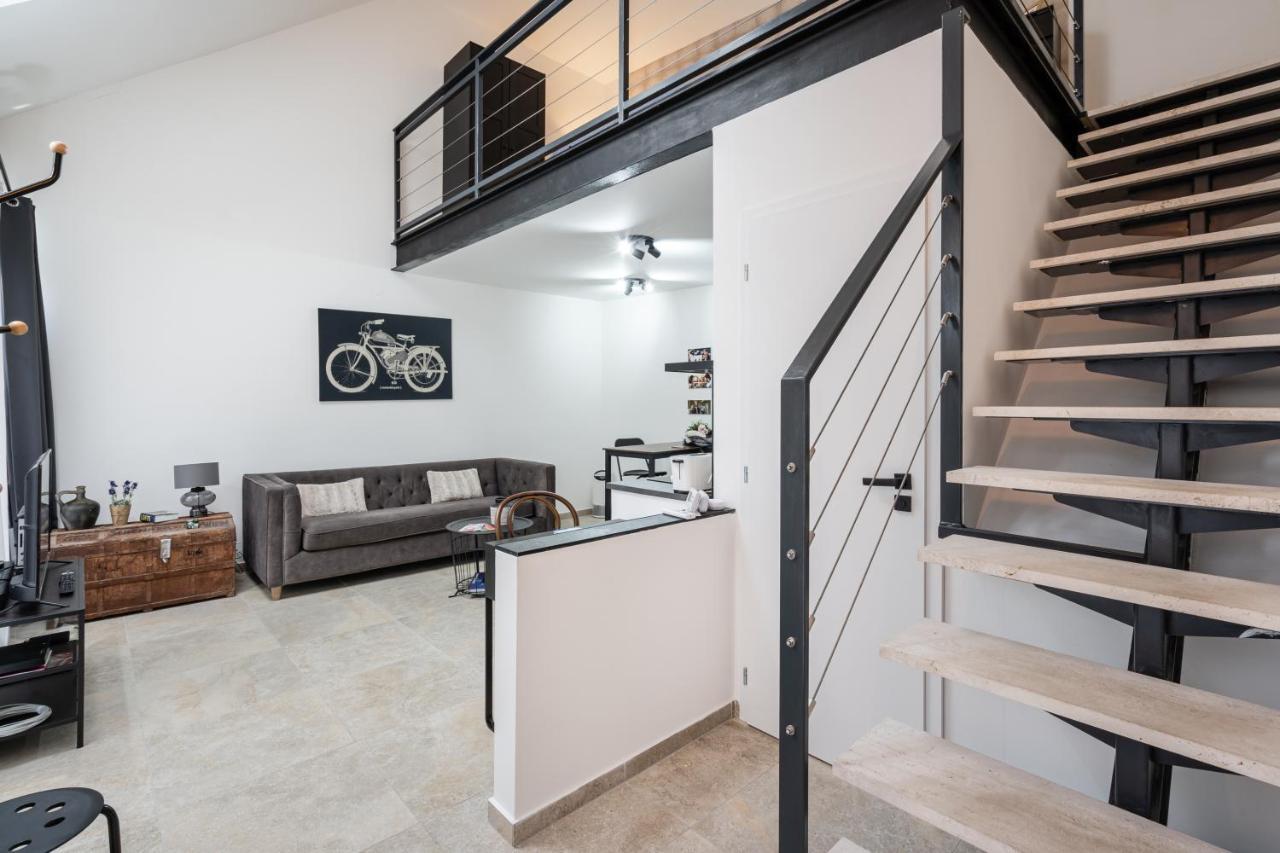 Studio Station With Gallery Βουδαπέστη Εξωτερικό φωτογραφία
