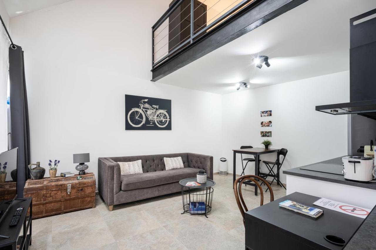 Studio Station With Gallery Βουδαπέστη Εξωτερικό φωτογραφία
